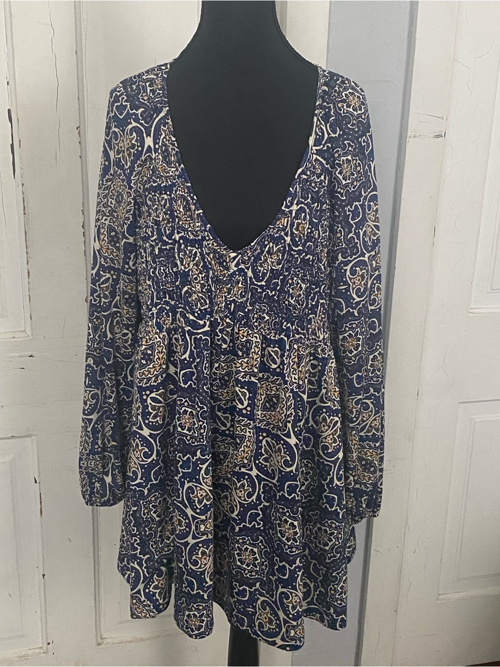MELLODAY Navy Paisley Long-Sleeve V-Neck Smock Dress